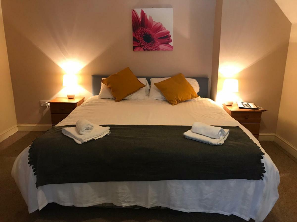 The Newbridge Hotel מראה חיצוני תמונה